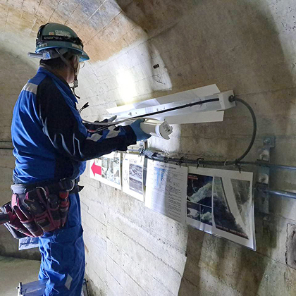 電気設備工事のようす