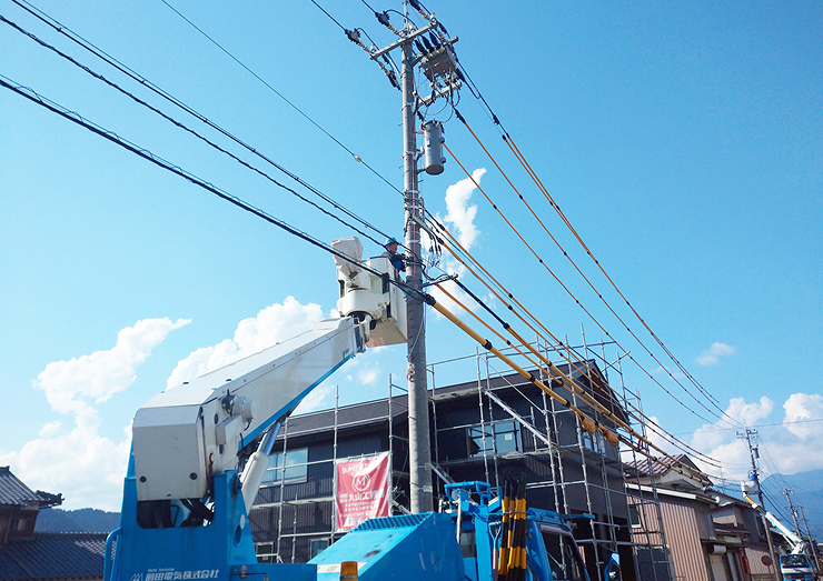 電気工事のようす